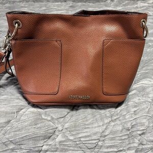 Steve Madden Sammy Bucket Hobo Crossbody Faux Leather Cognac Gold GUC